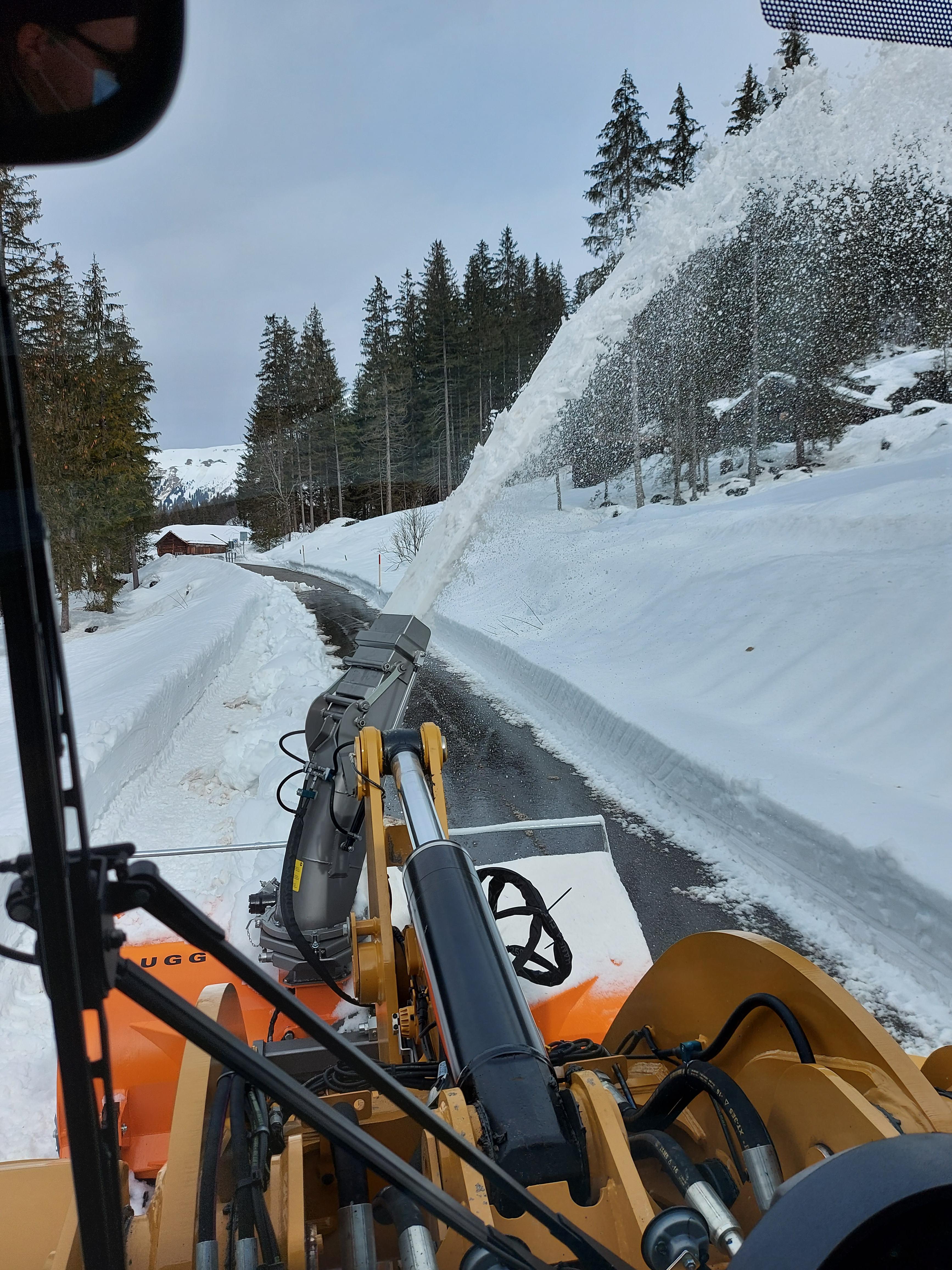 Schneefrässchleuder SF 72-70 KS