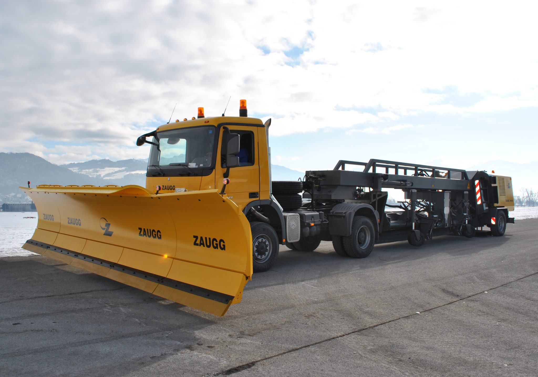 Snow sweeper P 21/S/SL/SXL